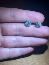 GRA Certified 2.0ctw Round Cut Moissanite Stu...