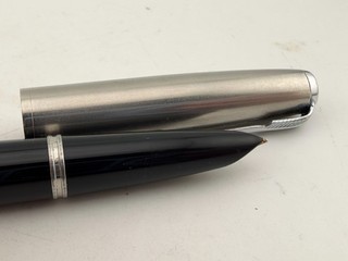 Lovely Rare Vintage Parker 51 Fountain Pen Black & Steel 14ct Gold Med Tip