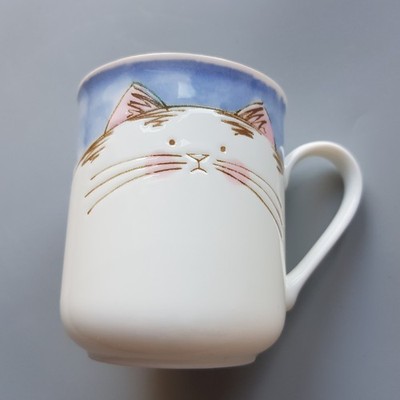 Miya weiße Katze Keramik Kaffee Tee Becher Kätzchen moggy Gesicht Schwanz Relief glasiert asiatisch
