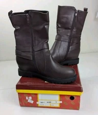 Golden Road Brown Faux Leather Boots New Women’s Size 8 Mid Height Shin Buckle