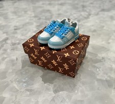 New Mini 3D, Fashion Sneaker, Hand Painted Keychains. 2 Per Box Bougie Gifts   