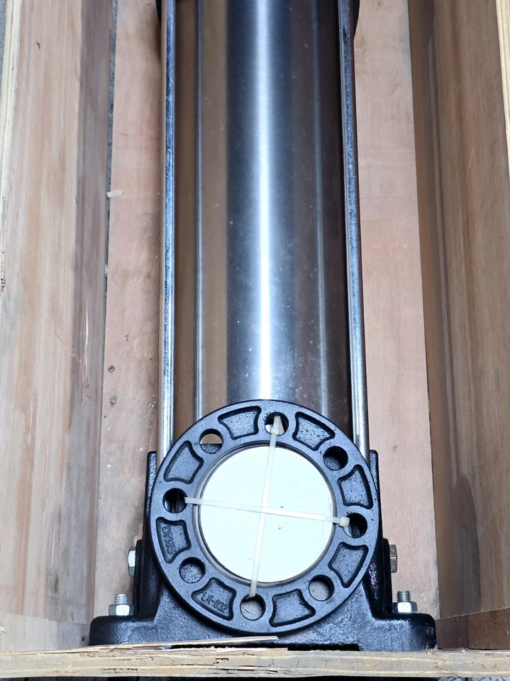 CROMPTON CVM 32-7(C) VERTICAL MULTI STAGE PUMP #1 - Image 4 of 4