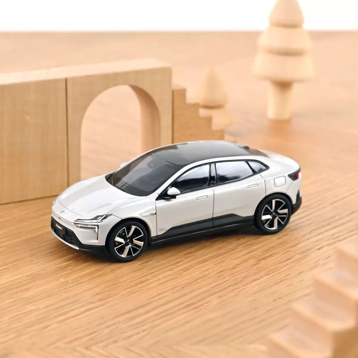 NOREV 874012 1:43 Polestar 4 2024 Magnesium