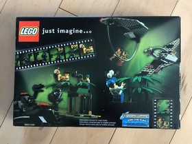 LEGO Jurassic Park "Raptor Rumble Studio" Set #1370 - NEW in Sealed Box