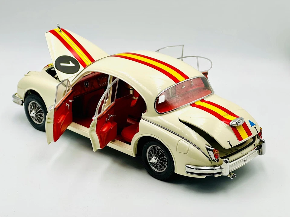 1:18 1962 Bob Jane -- #1 Jaguar Mark 2 3.8 -- Model Icons - Image 4 of 4