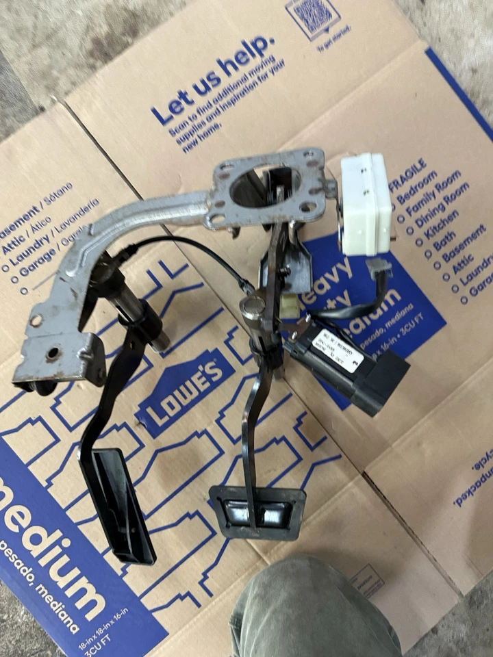 02-04 Jeep Grand Cherokee WJ Conjunto de pedal ajustable con memoria Foto 4 de 4