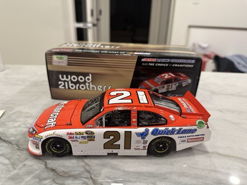 Ricky Stenhouse Jr 2011 HANDSIGNIERT Motorcraft 1/24 Diecast Raced Charlotte Wood - Bild 1 von 6