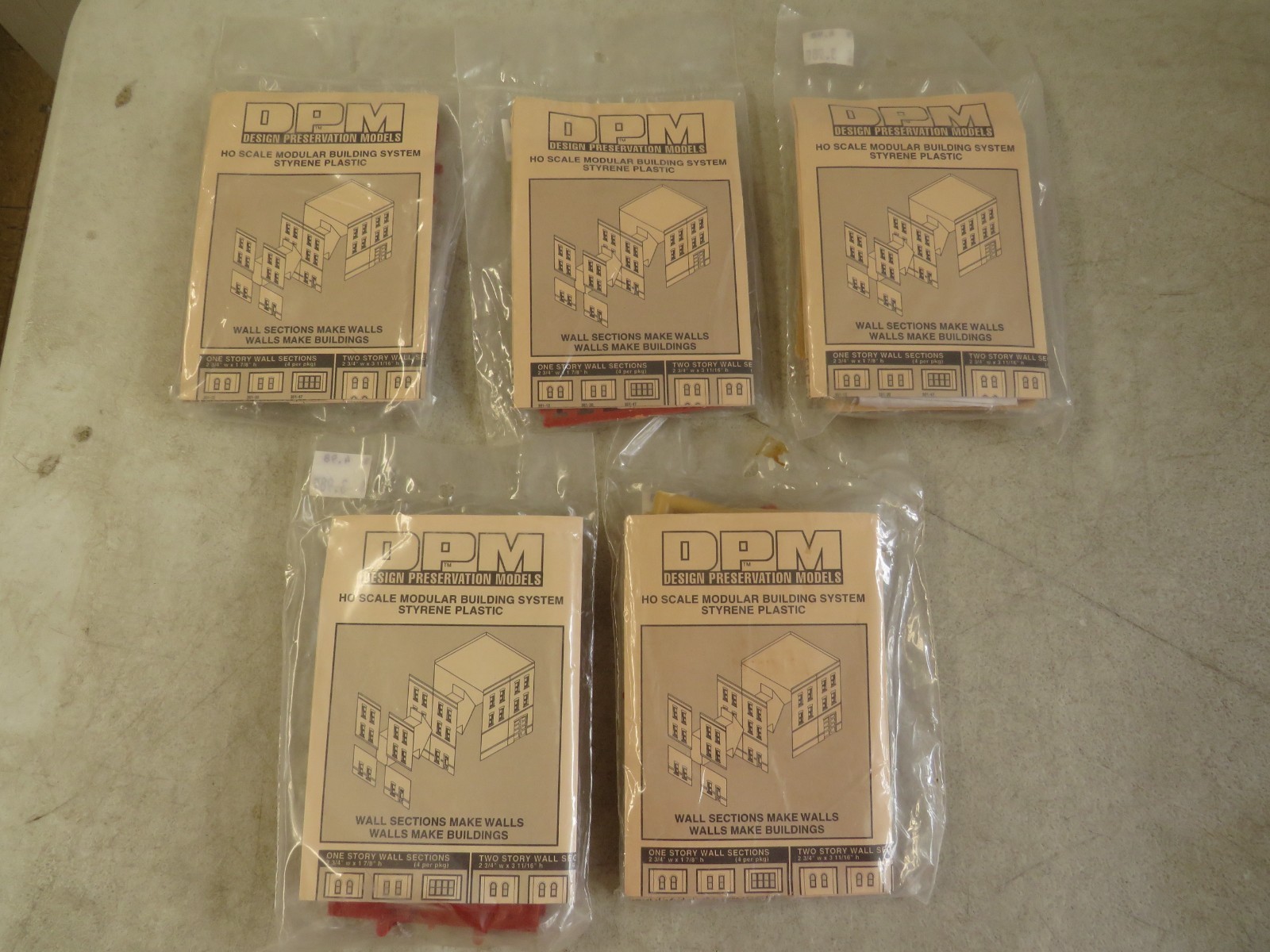 DPM Design Preservation Models HO Scale Trains Modular Building System Sets Lot