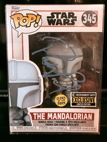 Pedro Pascal Autographed Star Wars The Mandalorian Funko Pop #345 with COA
