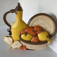 Homco 1981  Syroco 7610A Wall Plaque Kitchen Fruit Yellow Orange Vintage