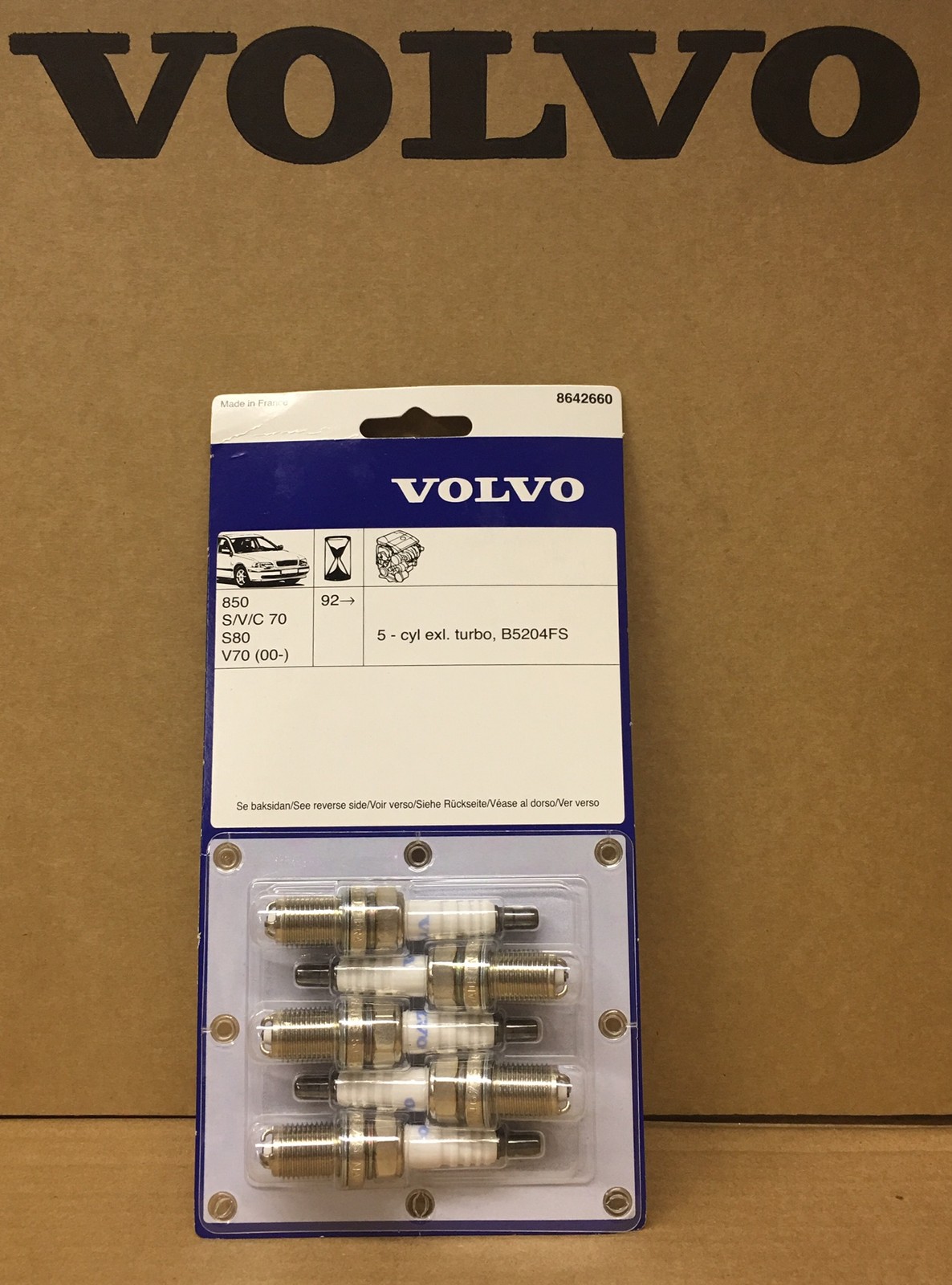 Genuine Volvo Spark Plug Set 8642660