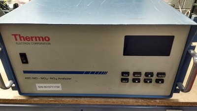 Thermo Environmental 42C Trace Level NO-NO2-NOx Analyzer powers on