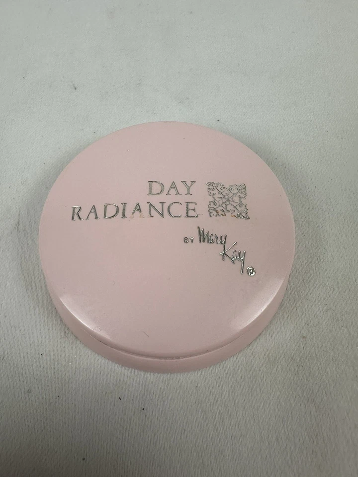 Vintage Mary Kay Day Radiance Cream Foundation Brunette Rare NOS - Image 4 of 4