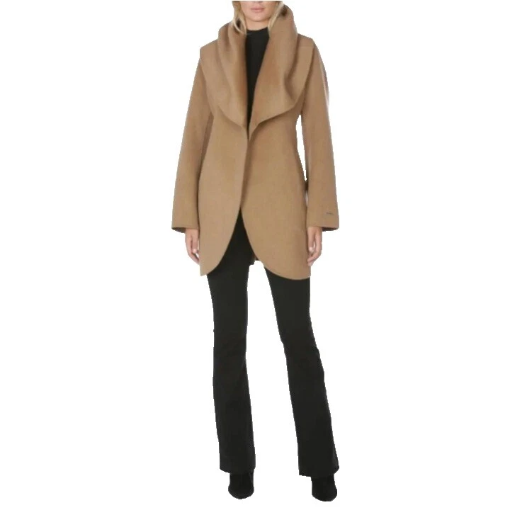 Tahari Marrón abrigos, chaquetas y chalecos para Mujeres