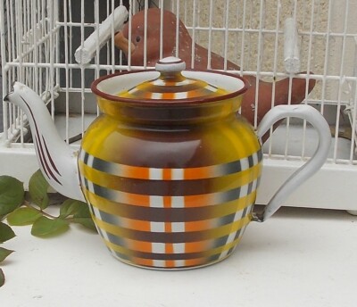 Bid Now: Petite théière - March 2, 0123 2:00 PM CEST