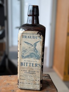 ***RARE*** Labeled Traudts Alternative Bitters St Louis Missouri Bottle