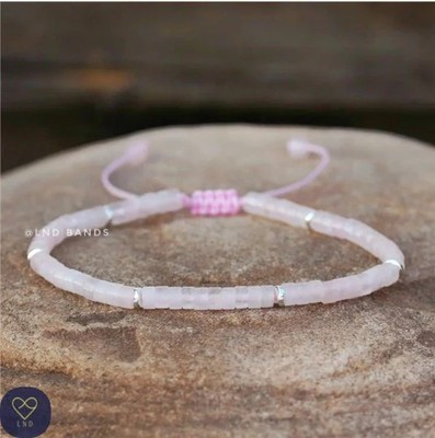 Rosenquarz 2x4mm zierliches verstellbares Armband, minimalistisches böhmisches Armband