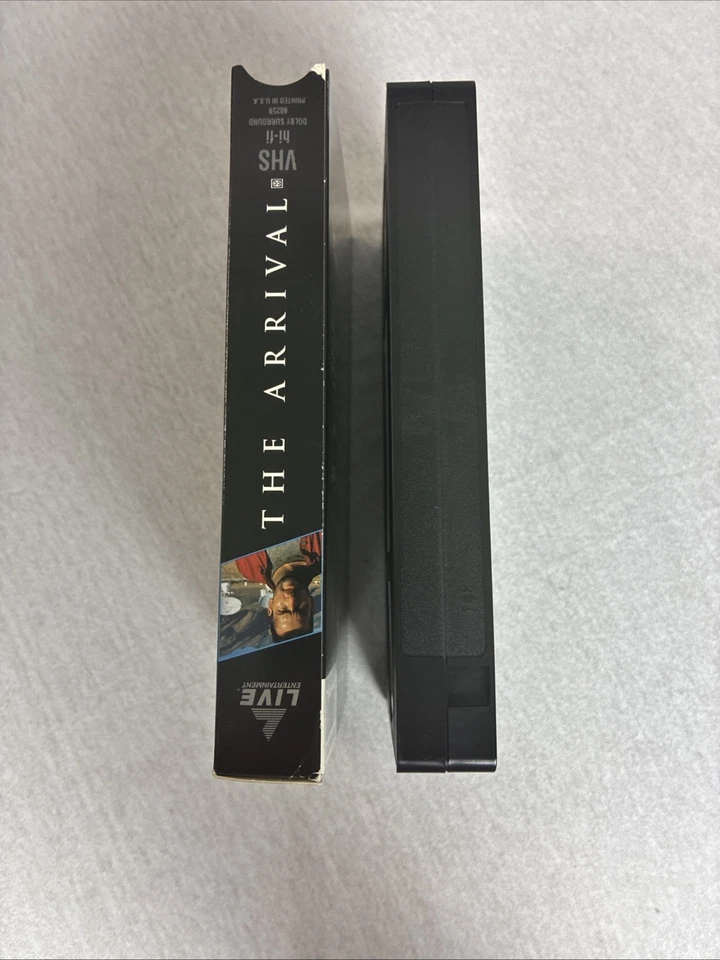 LIve Entertainment The Arrival  1996 Charlie She 1996 VHS **Buy 2 Get 1 Free** - Image 4 of 4