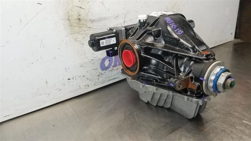2023 BMW M3 G80 3.0L MT REAR DIFFERENTIAL CHUNK CARRIER ASSEMBLY 3.46 RATIO - Image 4 of 4