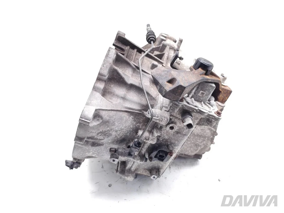 Volvo V60 Boîte de vitesses manuelle à 6 vitesses D4 Diesel 133kW (181 HP) 2013 - Image 3 of 4