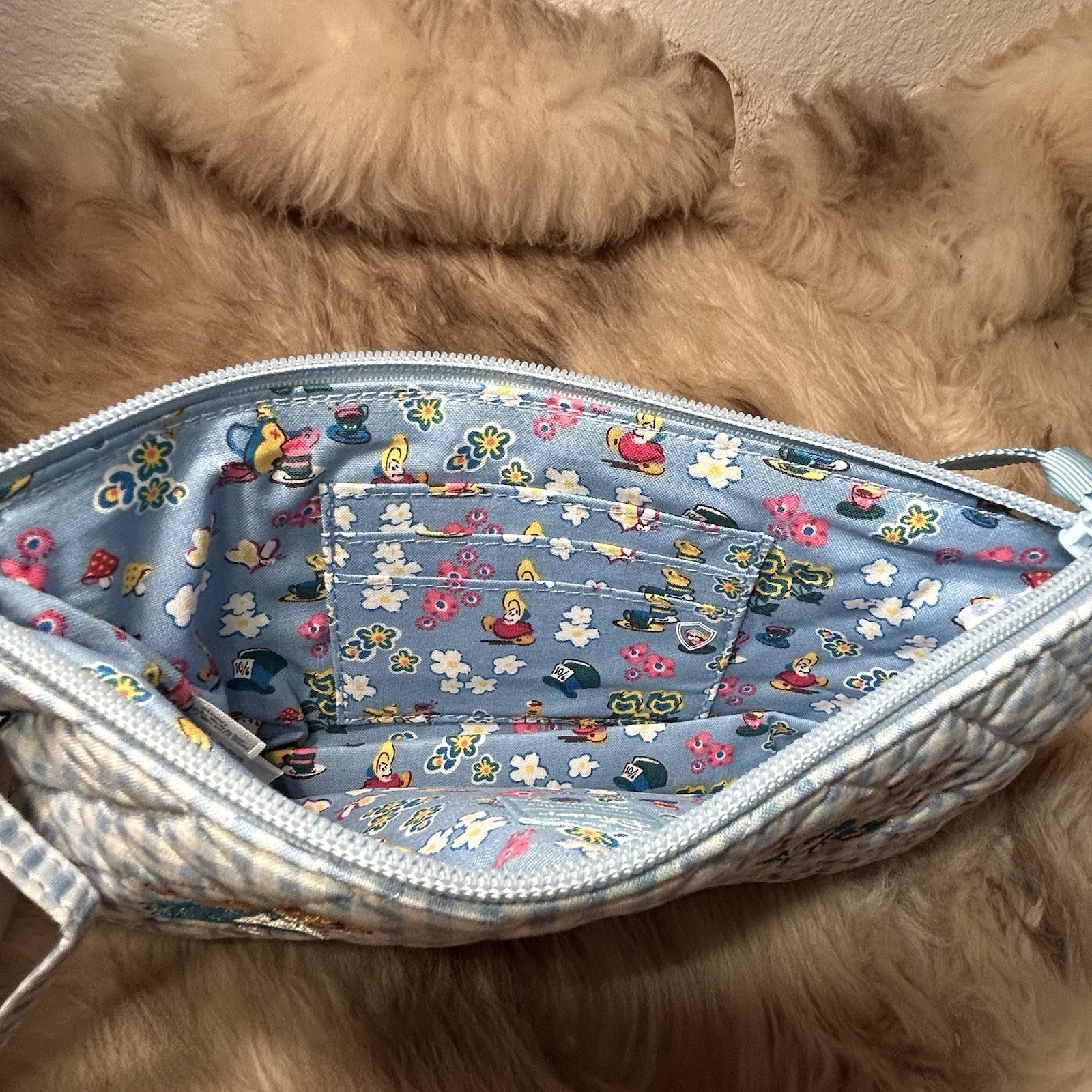 NWT Vera Bradley Disney RFID Convertible Wristlet - Alice In Wonderland