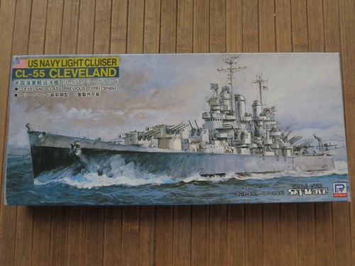 US Navy Light Cruiser Cleveland - Scala 1/700 - Pit Road SkyWave W22 - Foto 1 di 5