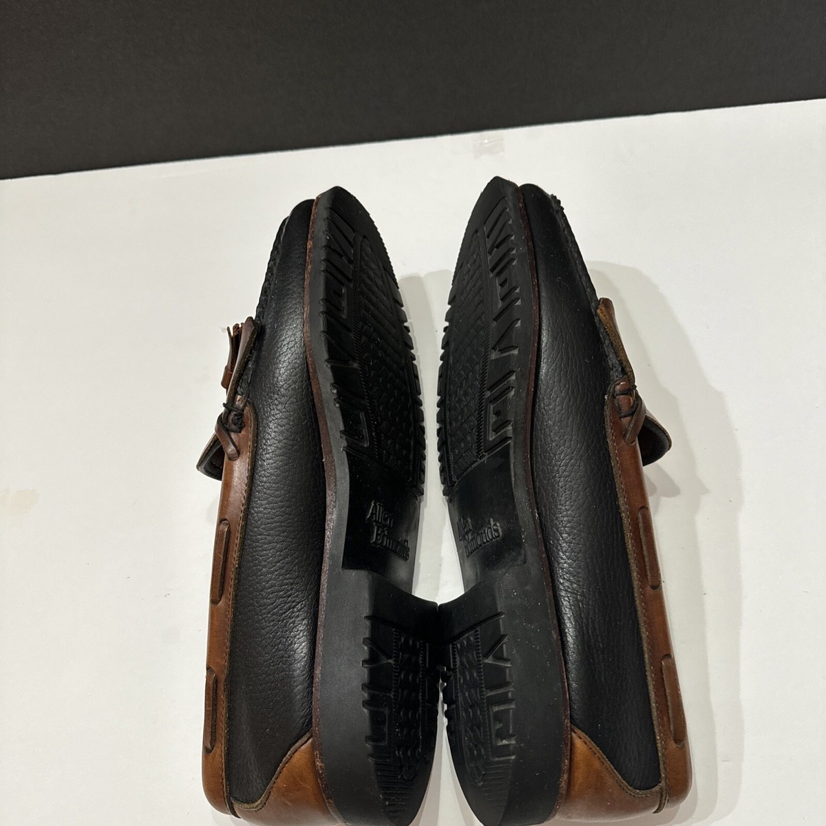 Allen Edmonds Mens 9.5 D Nashua Black Brown Kiltie Tassel Dress Loafers Allen Edmonds Mens Nashua Loafer Size 9.5 D Kiltie Tassel  main image 2