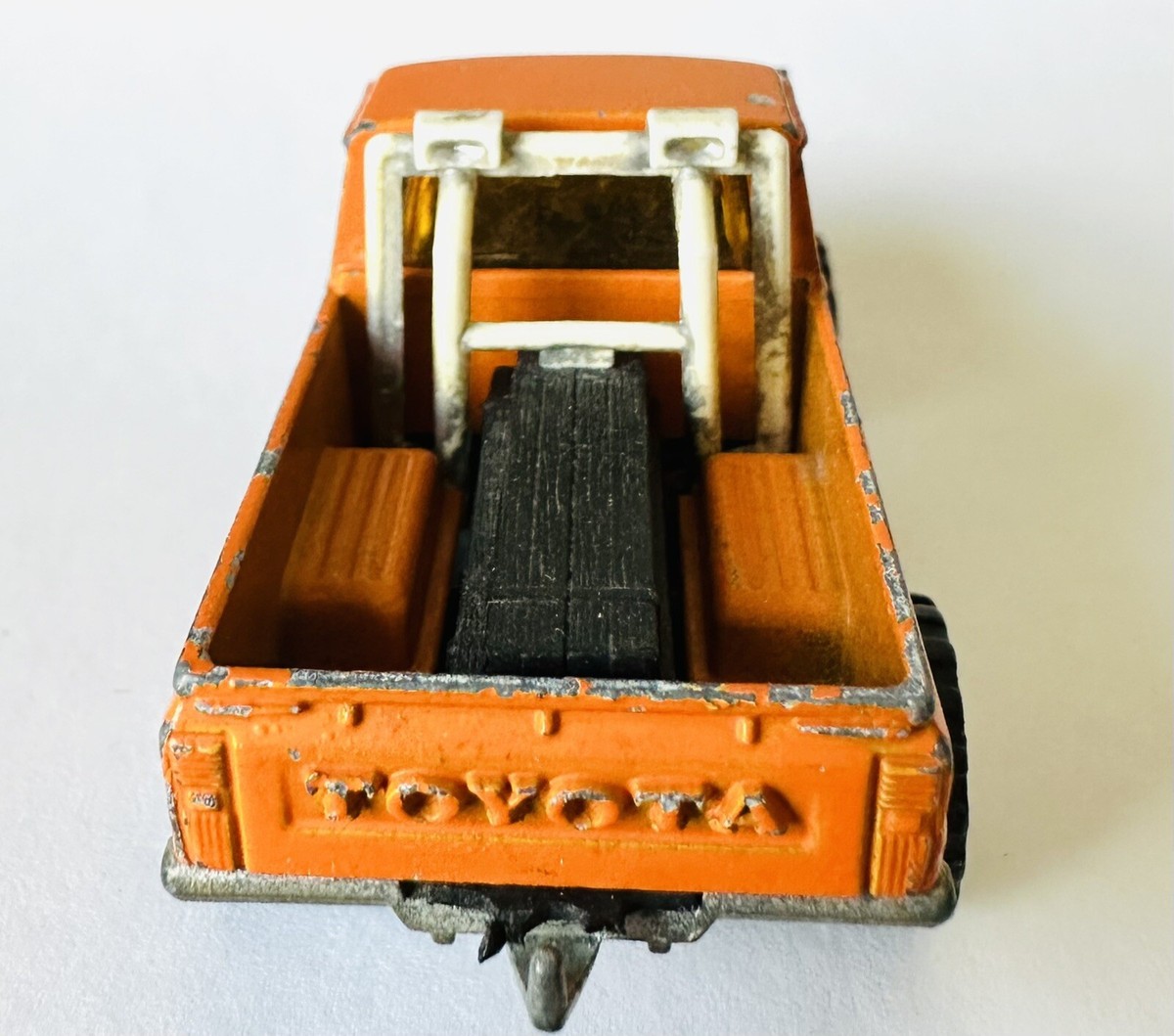MAJORETTE -MERCEDES CAMION Grue Pinder -N°297B-Ech 1/100 EUR 1,99