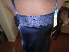 NEW VINTAGE VANITY FAIR NAVY SHELLS TANK TOP CAMISOLE SIZE SMALL