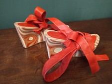Sandali Fornarina rossi con zeppa in legno vorticoso cinturino alla caviglia in morbida pelle 40 nuovi senza scatola