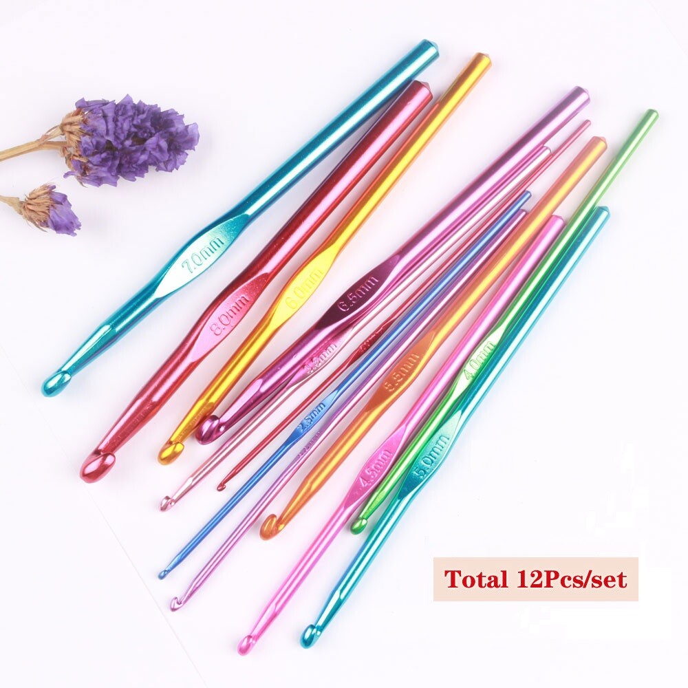 12 Pcs Crochet Hooks Set Aluminum Handle Knitting Needles for Arthritic
