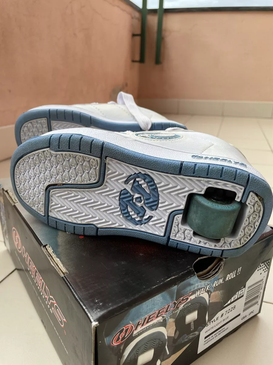 Scarpe con rotelle Hellys - Tutto per i bambini In vendita a Genova