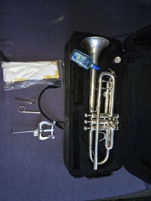Thomann Trompete Silber Hochglanz Messing 3 Pumpventile mit Koffer und Zubehör
