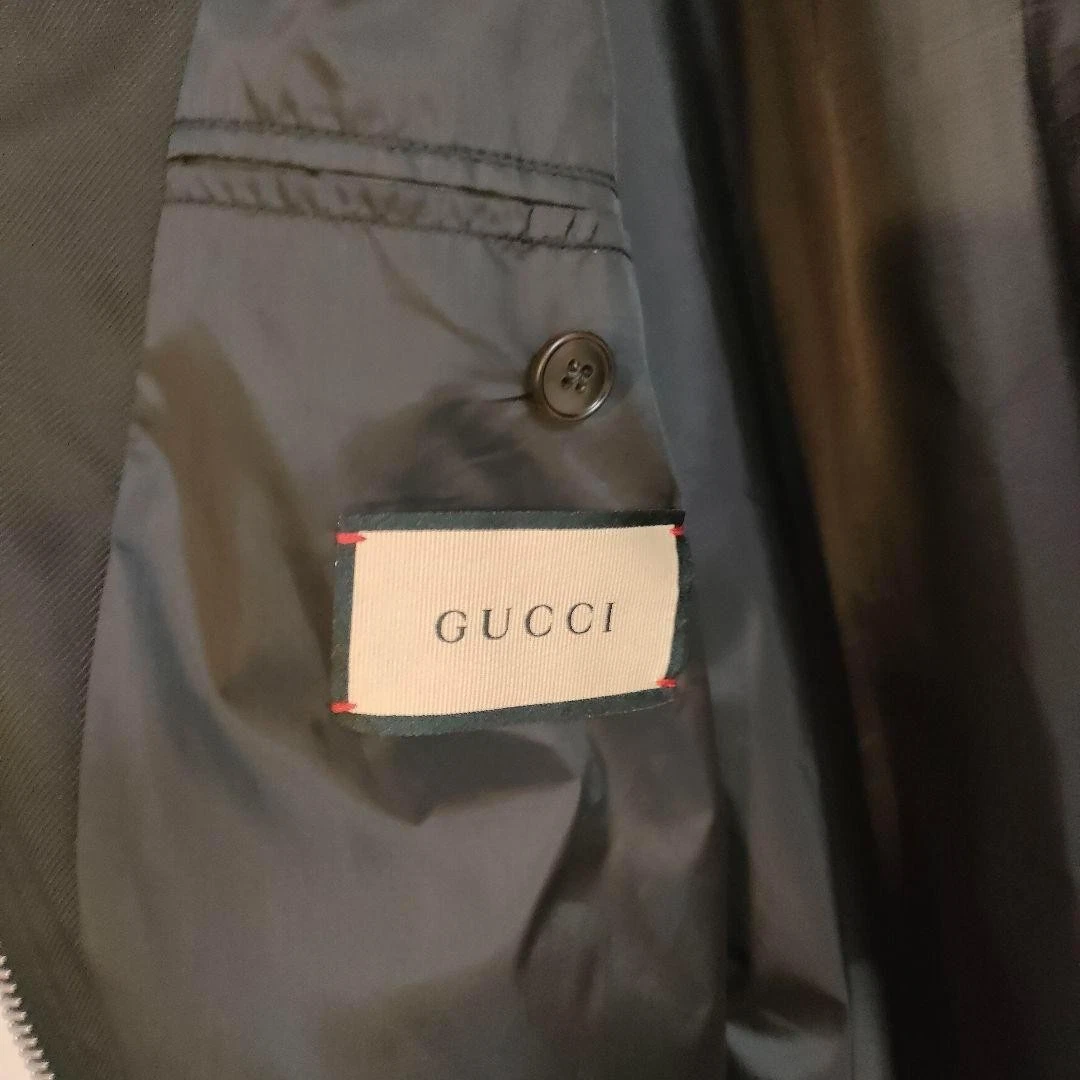 Giacca Gucci Metamorfosi stampa manica staccabile usata in ottime condizioni taglia M