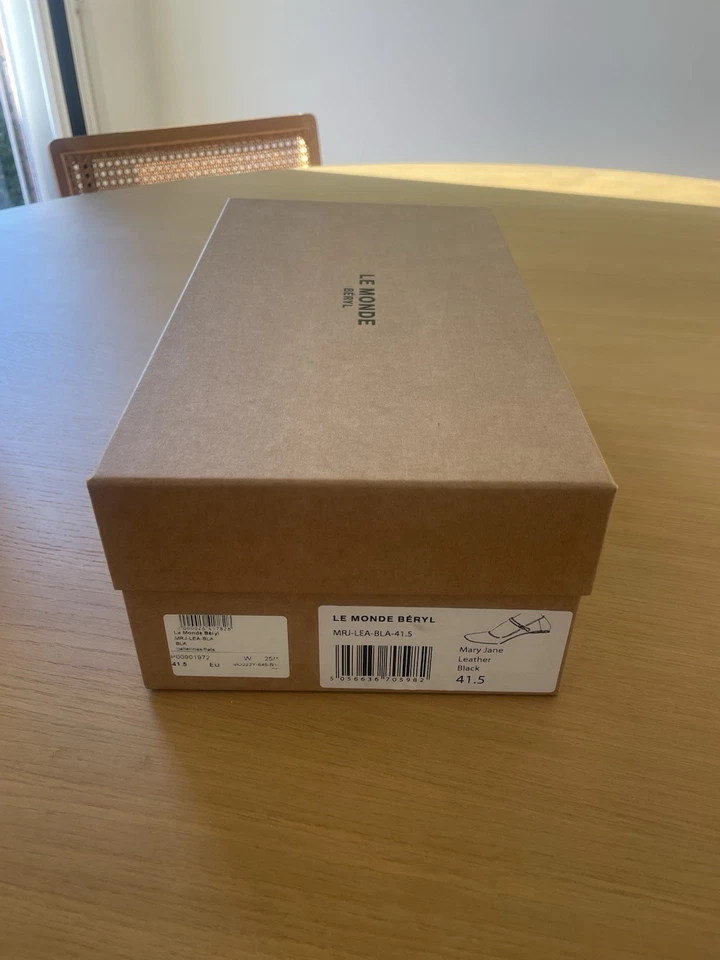 Le Monde Beryl Leather Ballet Flat - image 2 of 4