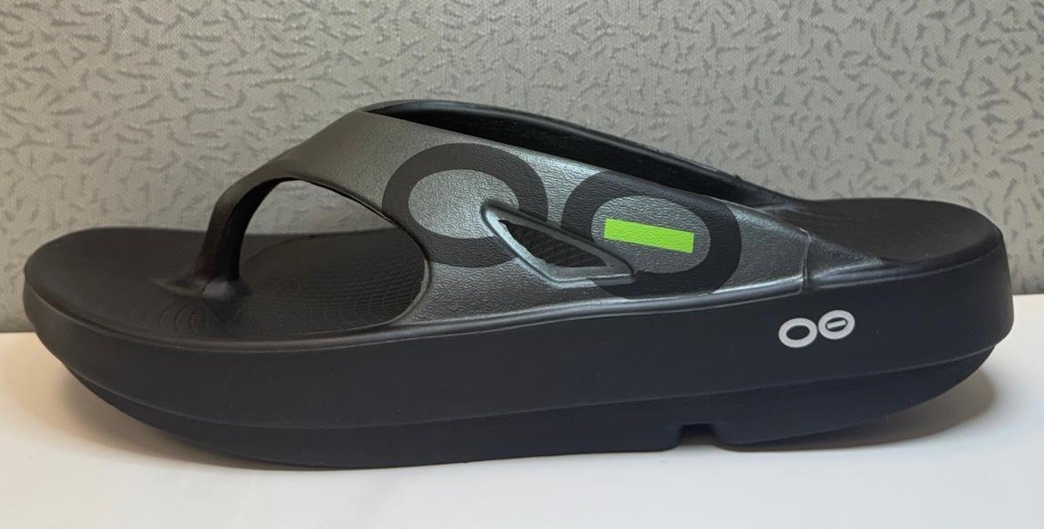 OOFOS OOriginal Sport 1001 Recovery Sandal, Graphite Unisex  display picture 3