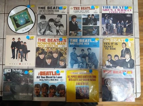 The Beatles, Vinyl 45 Records. Lot of 17, with Sleeves.