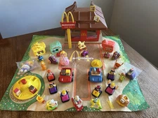 Vtg 1974 Playskool McDonalds Restaurant Play set 42 Pieces Archies Flintstones