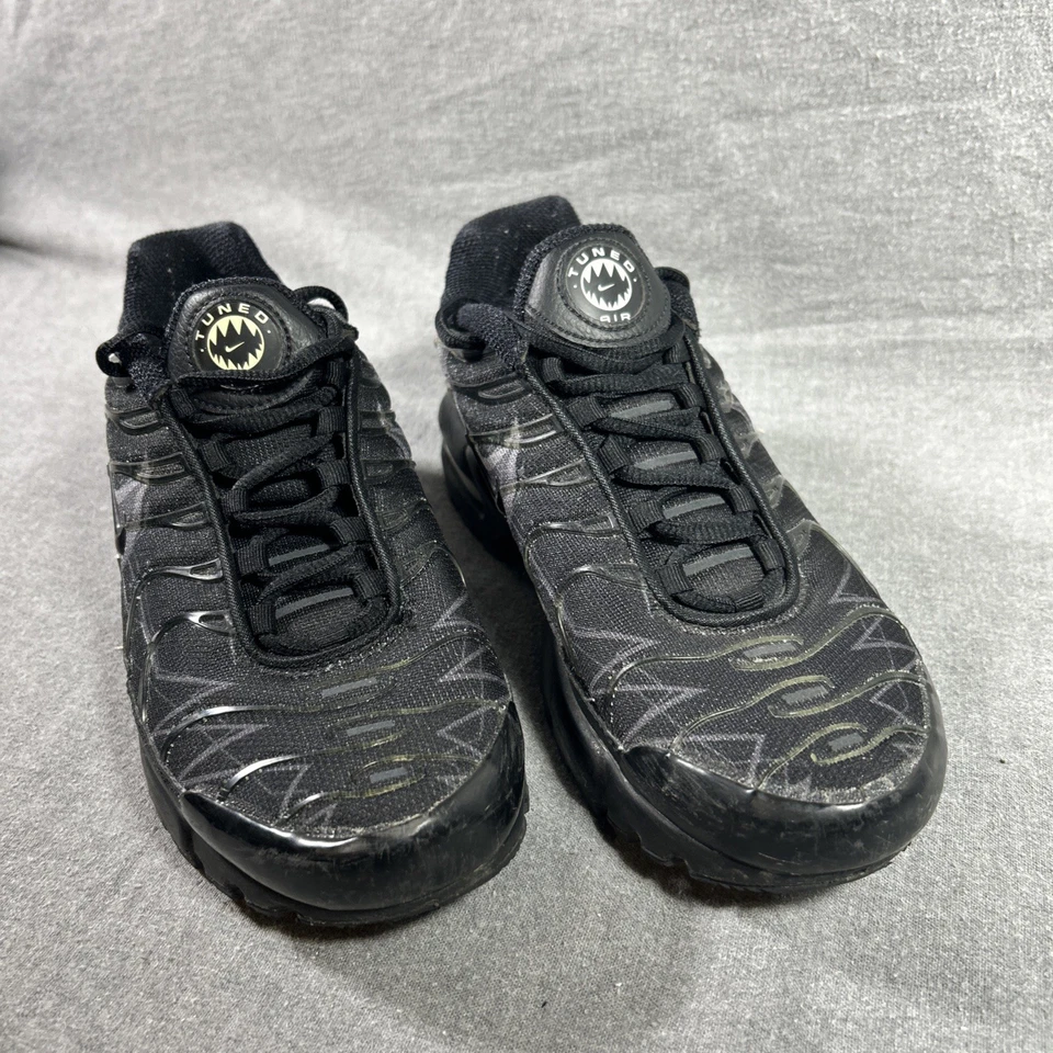Nike Air Max Plus TN SE BG Shark Black GS Grade School Size 6.5Y CD6367 001 - Image 3 of 4