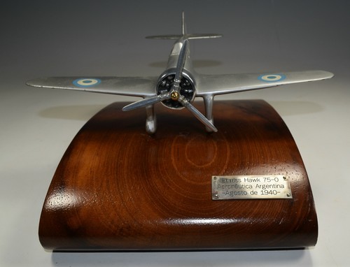 Vintage Aviation Airplane Model Curtiss Hawk 75 Presentation Desk Display 1940 - Picture 3 of 11