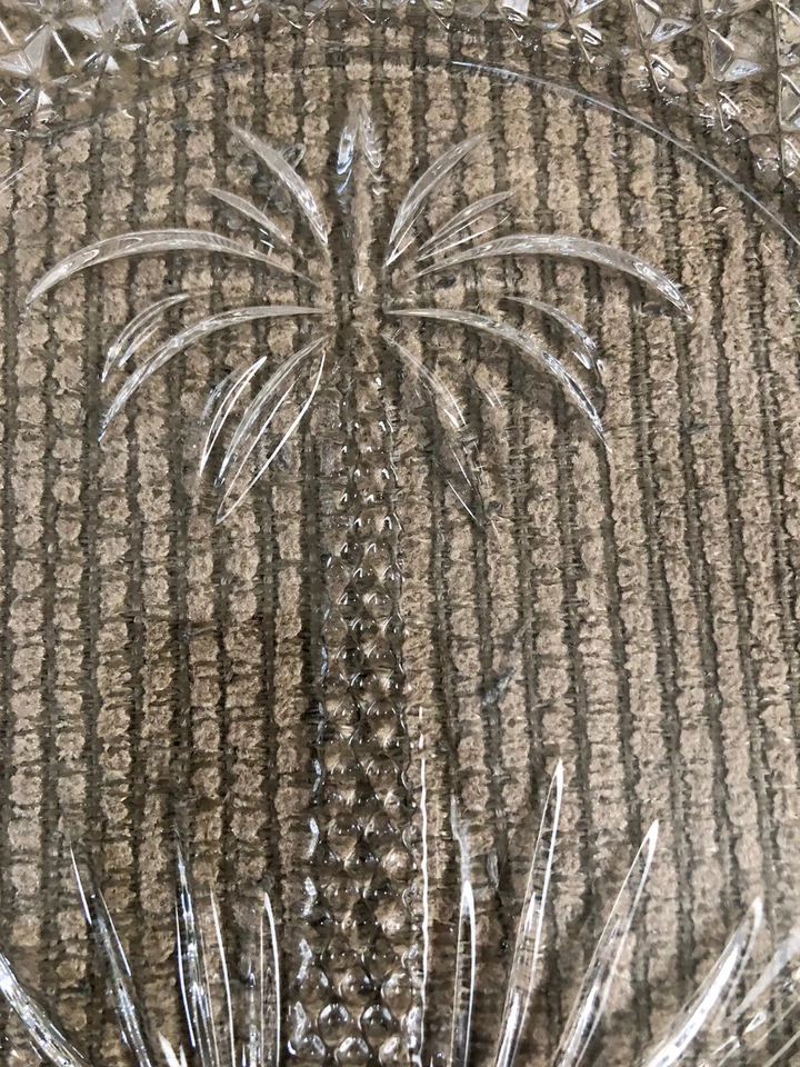 Godinger Palm Tree Crystal Salad / Dessert Plate 7 1/2" W. EUC - Image 2 of 4