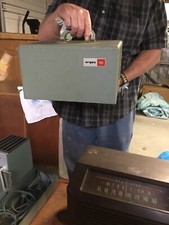 Vintage Argus 300 automatic slide Projector in Case Tested And Working