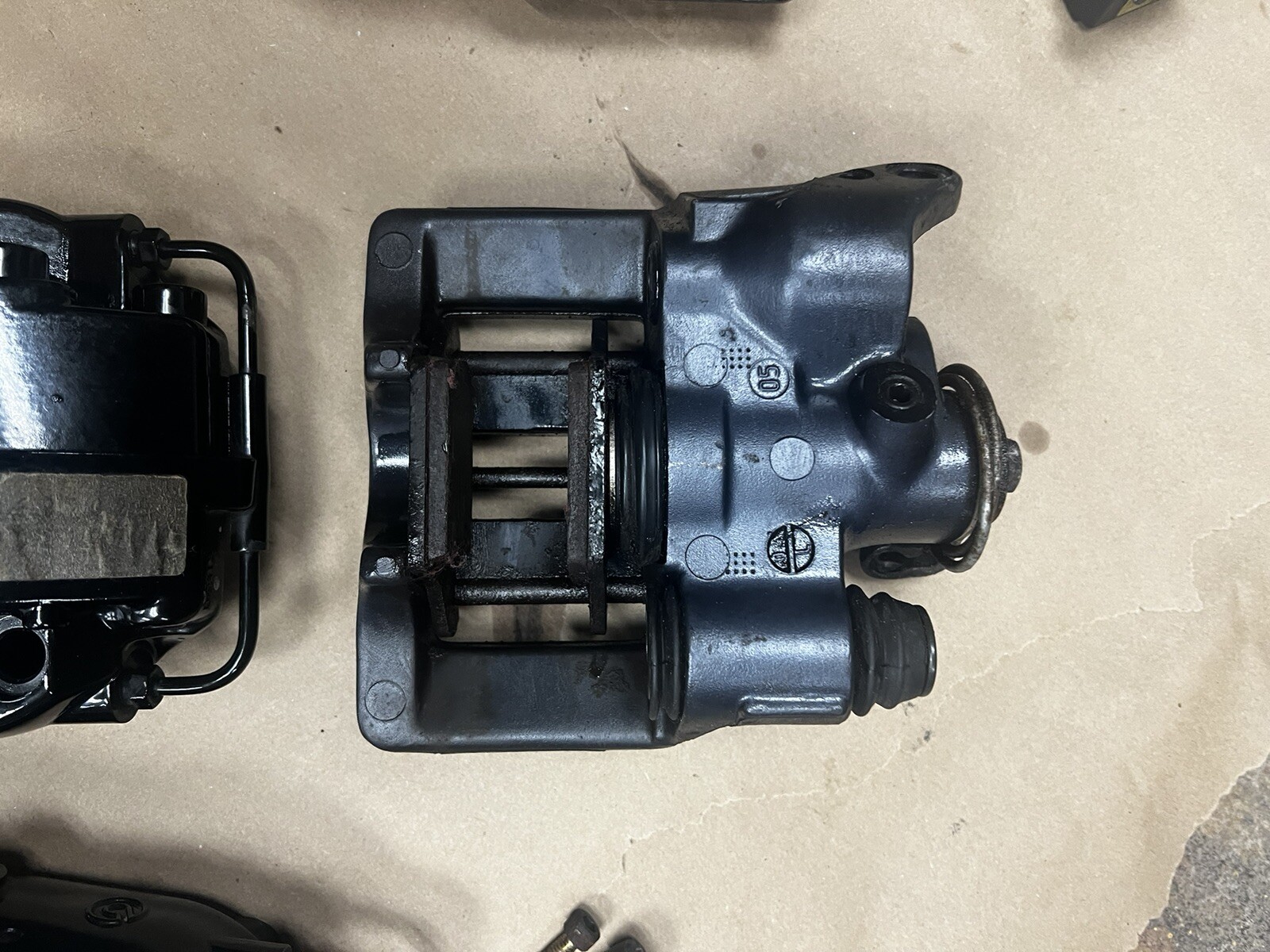 FERRARI 430 - Left Rear Caliper for Hand Brake 175922 228021 donor 3500 miles