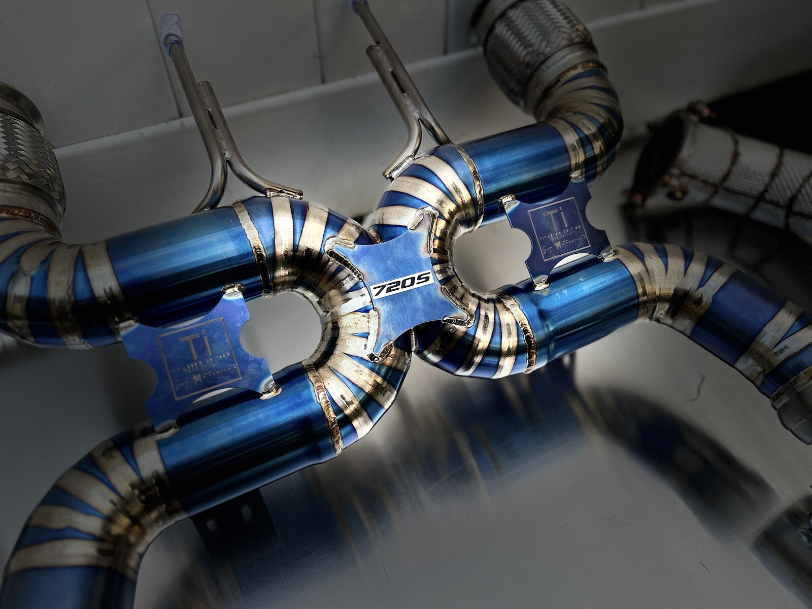 Full Titanium Exhaust System For Mclaren 720S Includes Catalyst Downpipes & Tips