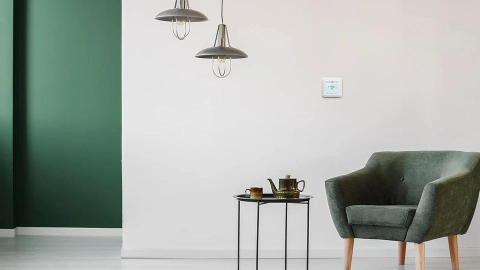 Programmable Thermostat - Touchscreen Display - Image 4 of 4