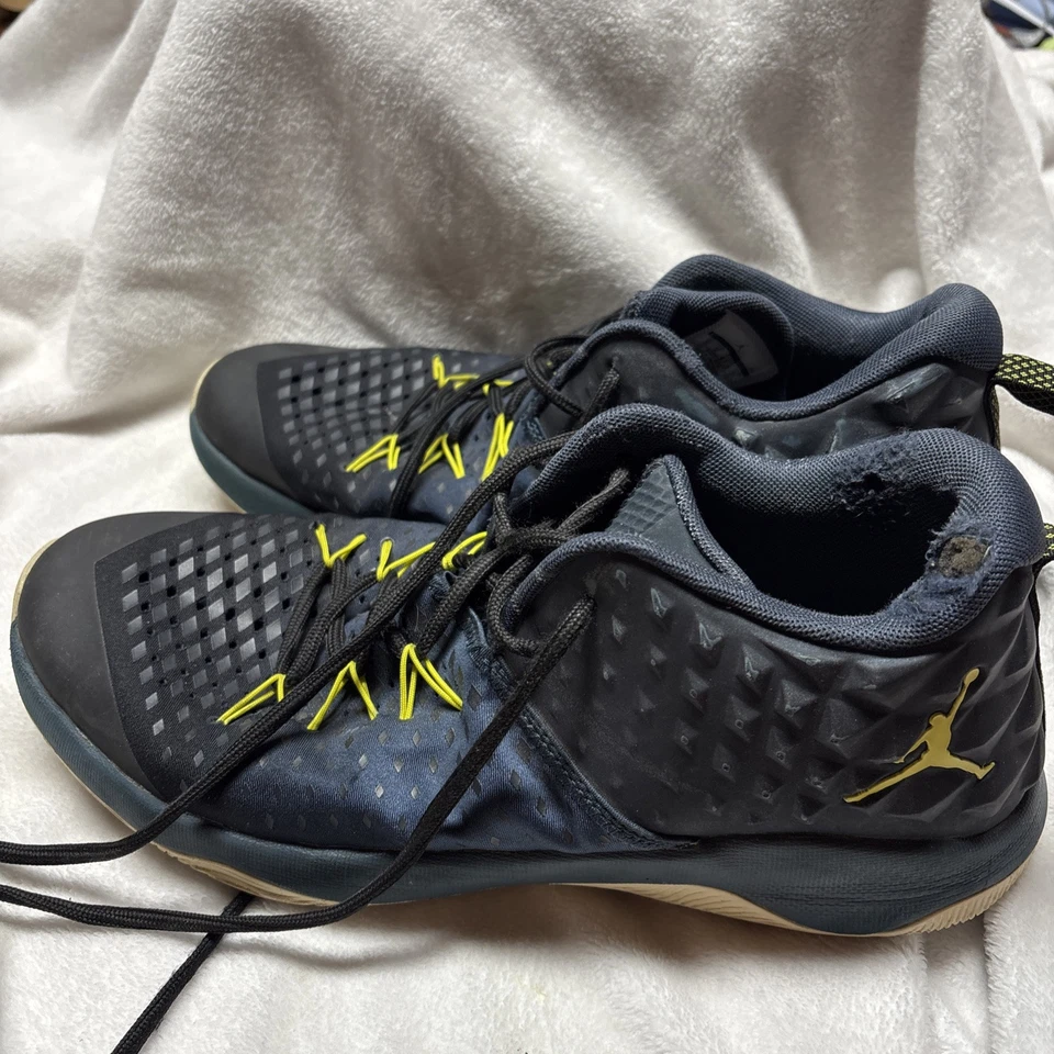 Zapato de baloncesto Air Jordan Extra Fly Deep estilo azul real para hombre talla 13 Foto 2 de 4