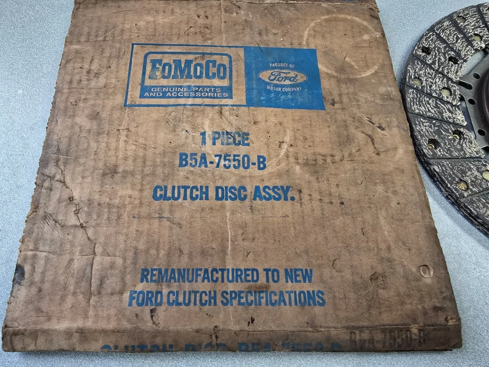 DISCO EMBRAGUE V8 LÍNEA PRINCIPAL FORD CUSTOM LINE ORIGINAL REMANUFACTURADO 8/67 Foto 2 de 4