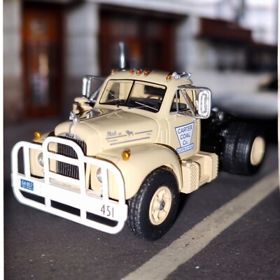 NEO - Mack B61T, beige with Bottom Dump Trailer, 1:64, Neu + OVP