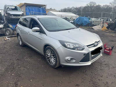 Ford Focus Estate 1.0 Eco Boost 6 Speed 2014 Breaking ONE WHEEL NUT
