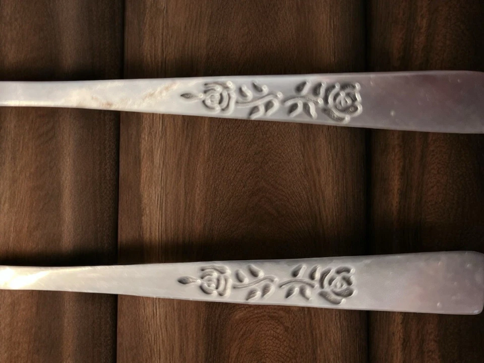 Oxford Hall OXH3 acero inoxidable 4 tenedores de ensalada rosa bruñida Japón cubiertos Foto 3 de 4